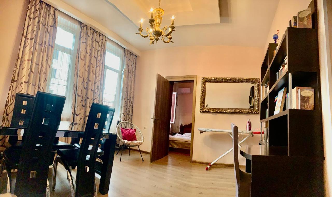 Tbilisi Central Street Cosy Apartments Екстер'єр фото